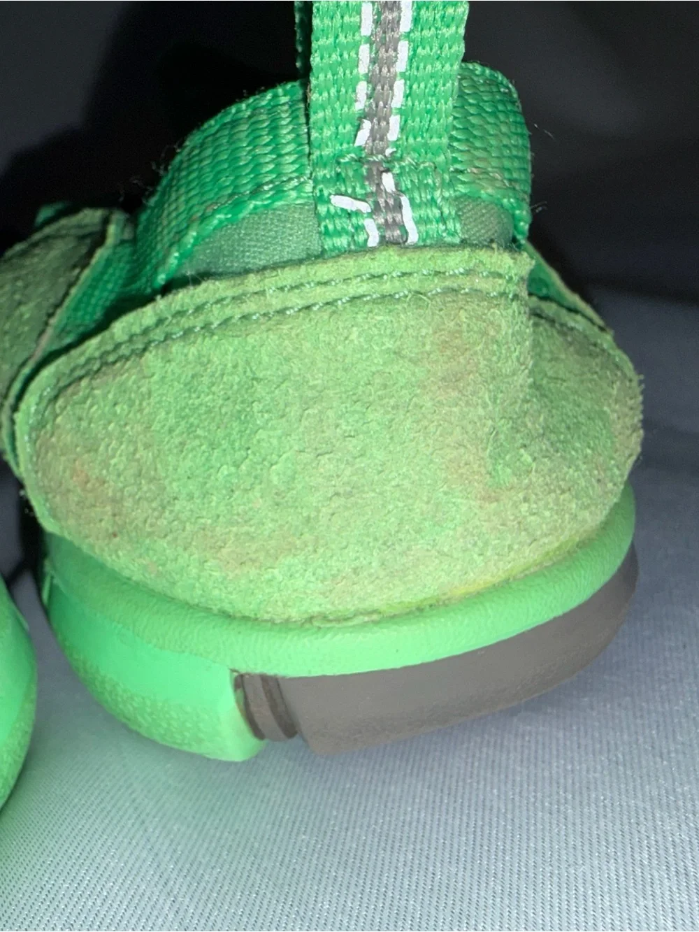 Keen Kids Green Closed-Toe Sport Sandals kid size 5